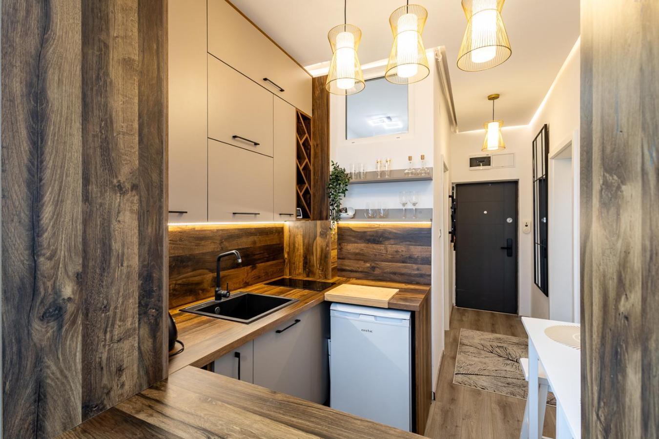 Lola'S Studio Брашов Экстерьер фото